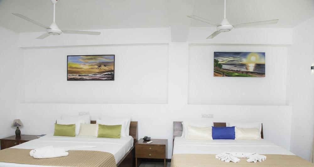 Sevonra Hotel อูนาวาตูนา ภายนอก รูปภาพ