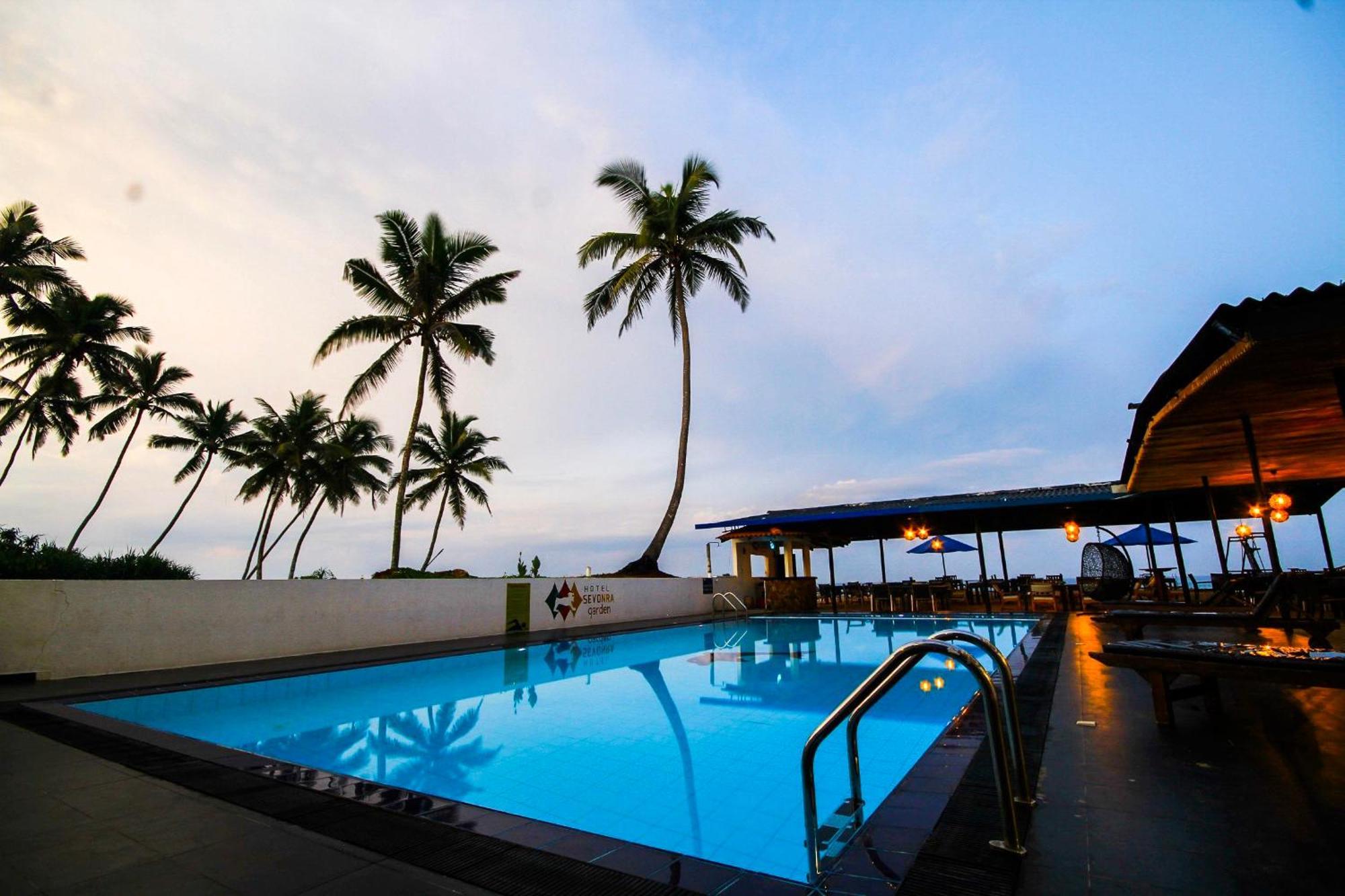 Sevonra Hotel อูนาวาตูนา ภายนอก รูปภาพ